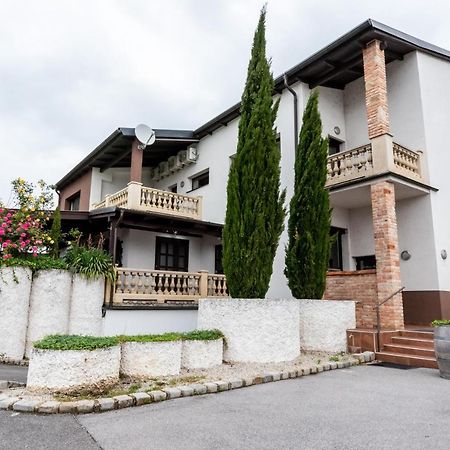 Gaestehaus Moser Mönchhof Exterior foto